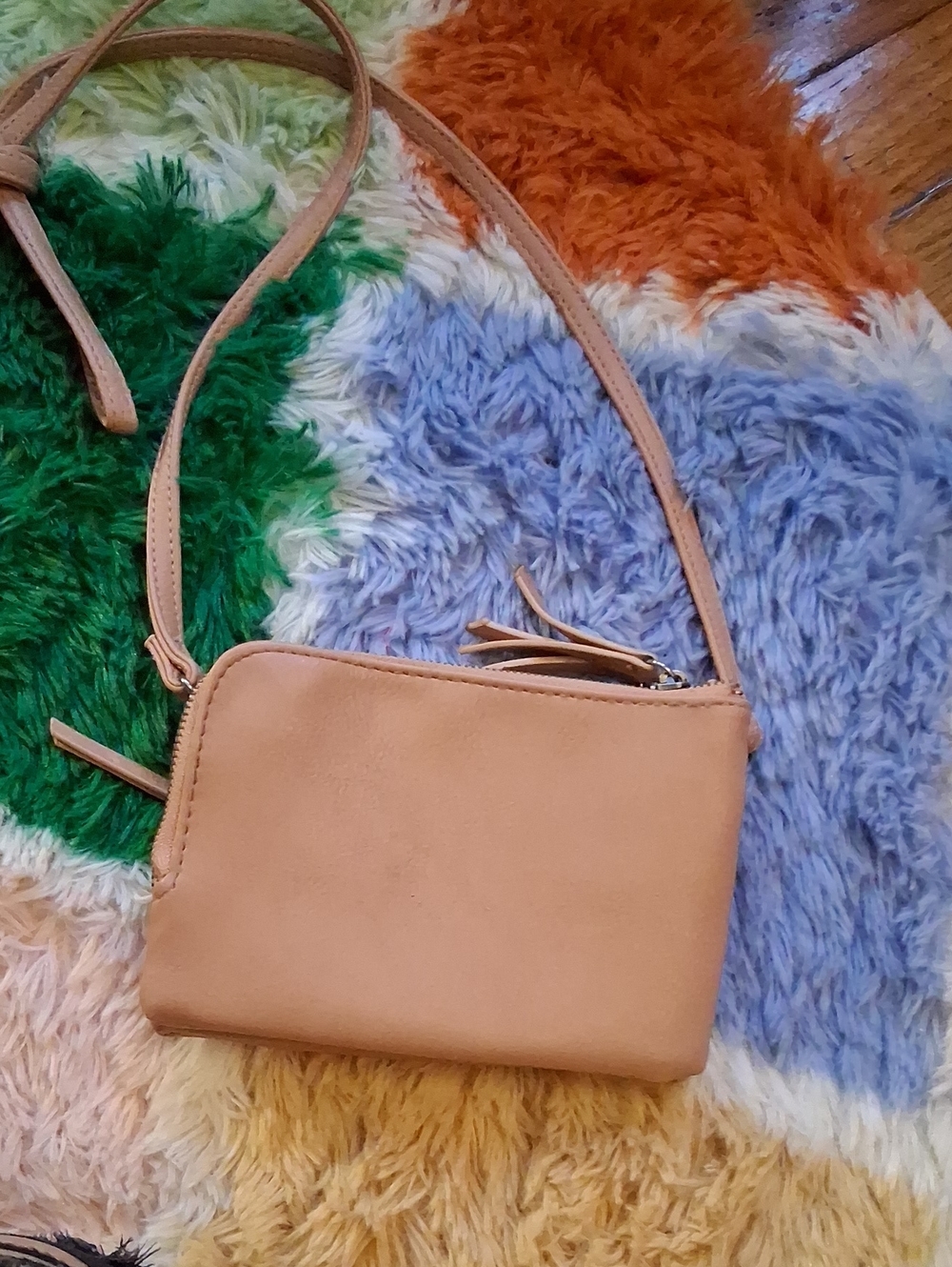 Universal Thread Tan Crossbody Bag